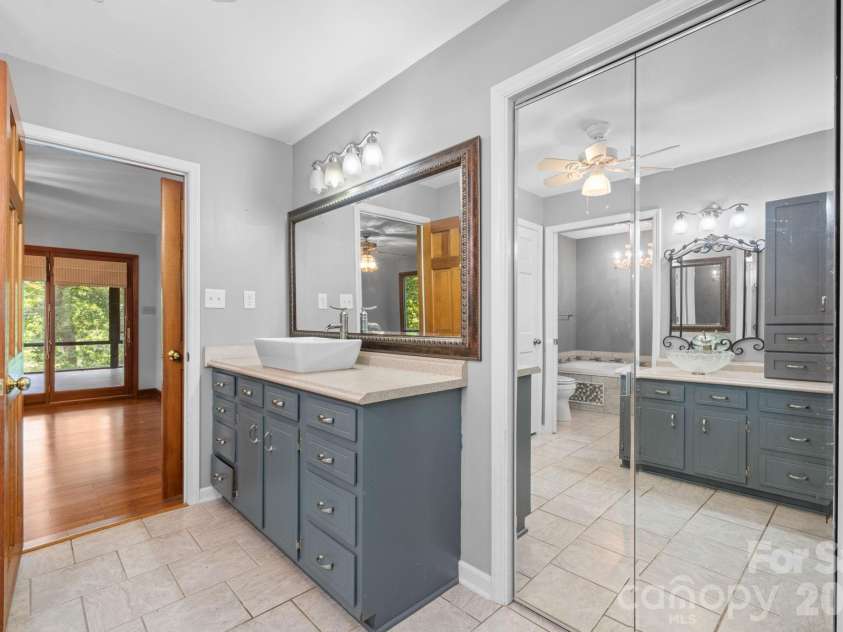 139 Windwood Lane, Troutman, NC 28166.  MLS# CAR4413560, YatesRealty ID 44085. Primary Bathroom