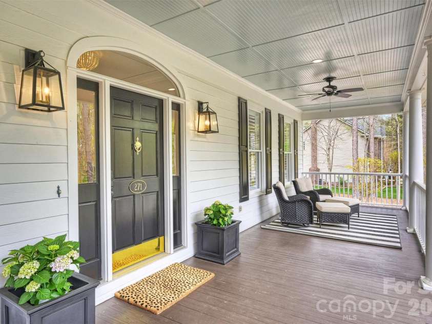 271 Beaten Path Road, Mooresville, NC 28117.  MLS# CAR4364554, YatesRealty ID 44086. Covered Front Porch