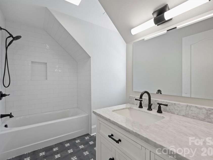 271 Beaten Path Road, Mooresville, NC 28117.  MLS# CAR4364554, YatesRealty ID 44086. Hall Bathroom