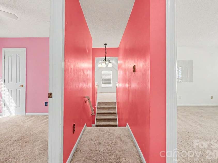 3236 Steve Chapman Drive, Charlotte, NC 28217.  MLS# CAR4414634, YatesRealty ID 44088. 