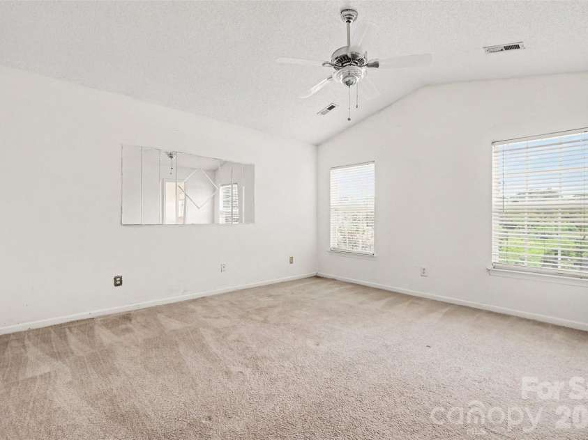 3236 Steve Chapman Drive, Charlotte, NC 28217.  MLS# CAR4414634, YatesRealty ID 44088. 