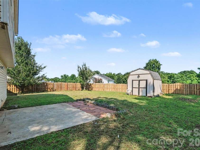 3236 Steve Chapman Drive, Charlotte, NC 28217.  MLS# CAR4414634, YatesRealty ID 44088. 