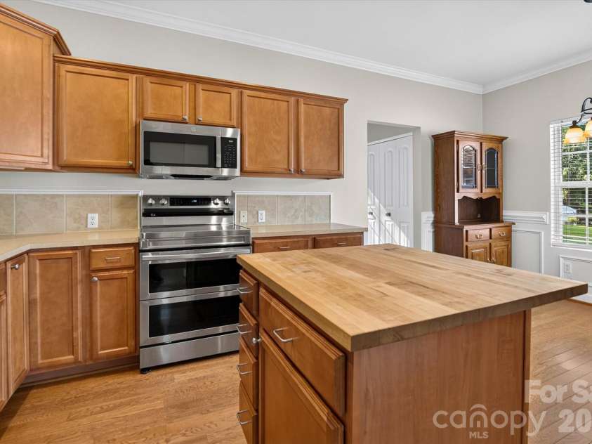 245 Eagle Creek Road, Clover, SC 29710.  MLS# CAR4414318, YatesRealty ID 44089. 