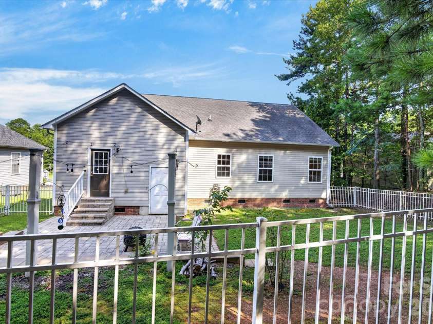 245 Eagle Creek Road, Clover, SC 29710.  MLS# CAR4414318, YatesRealty ID 44089. Fenced backyard