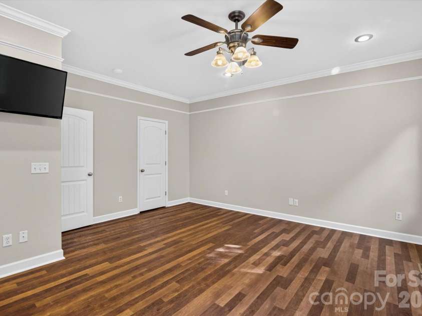 245 Eagle Creek Road, Clover, SC 29710.  MLS# CAR4414318, YatesRealty ID 44089. Large primary bedroom!