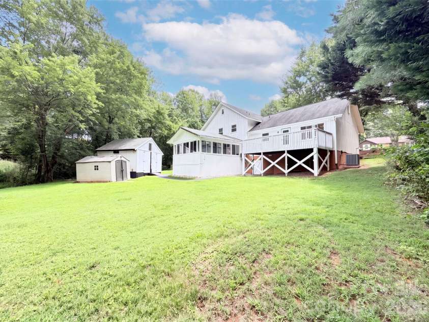 4600 Carving Tree Drive, Charlotte, NC 28227.  MLS# CAR4411849, YatesRealty ID 44090. 