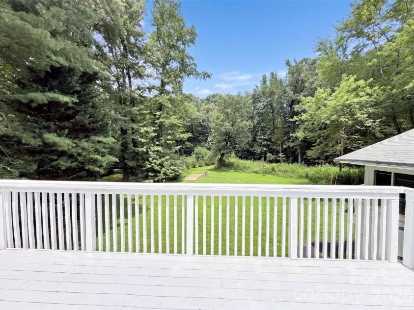 4600 Carving Tree Drive, Charlotte, NC 28227.  MLS# CAR4411849, YatesRealty ID 44090. 