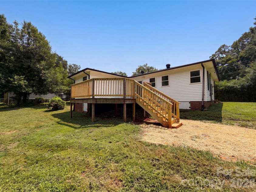 704 Morningside Drive, Mount Holly, NC 28120.  MLS# CAR4411857, YatesRealty ID 44091. 