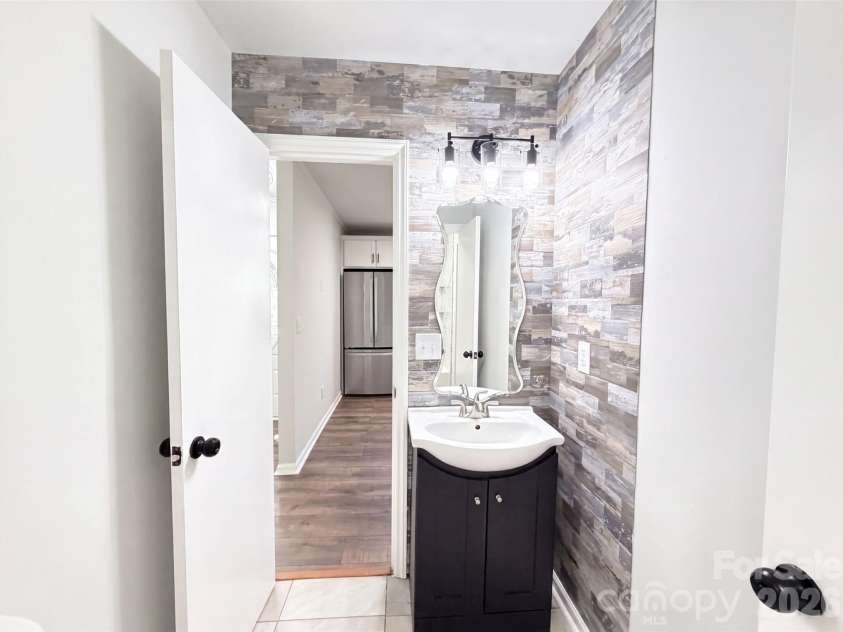 10244 Gloman Court, Charlotte, NC 28227.  MLS# CAR4412455, YatesRealty ID 44094. 