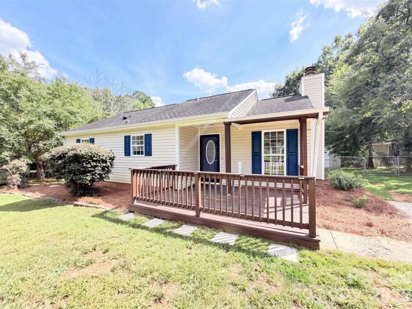 10244 Gloman Court, Charlotte, NC 28227.  MLS# CAR4412455, YatesRealty ID 44094. 