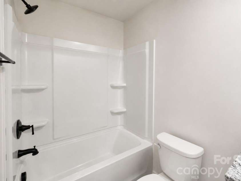415-417 F Avenue, Hickory, NC 28602.  MLS# CAR4414635, YatesRealty ID 44099. 
