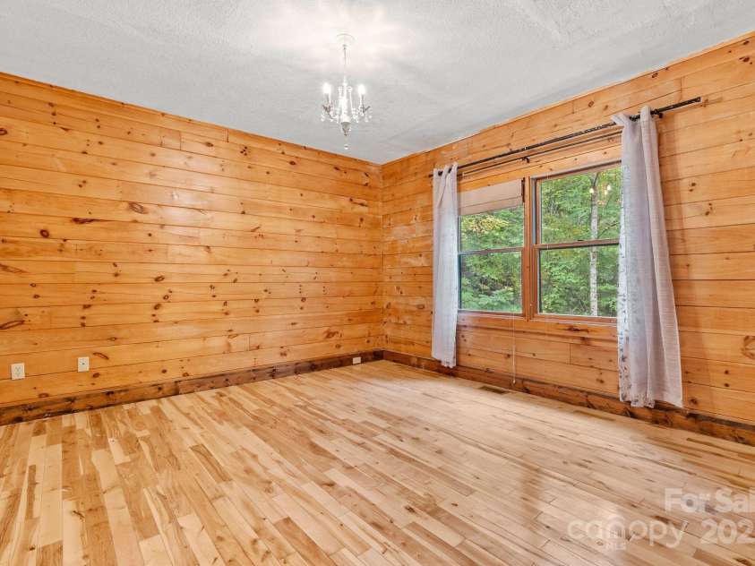 340 Henry Dingus Way, Maggie Valley, NC 28751.  MLS# CAR4309000, YatesRealty ID 441. 