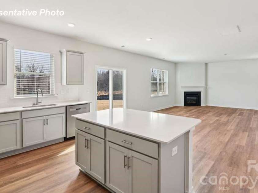 490 Dazzle Loop, Newton, NC 28658.  MLS# CAR4358358, YatesRealty ID 4410. 
