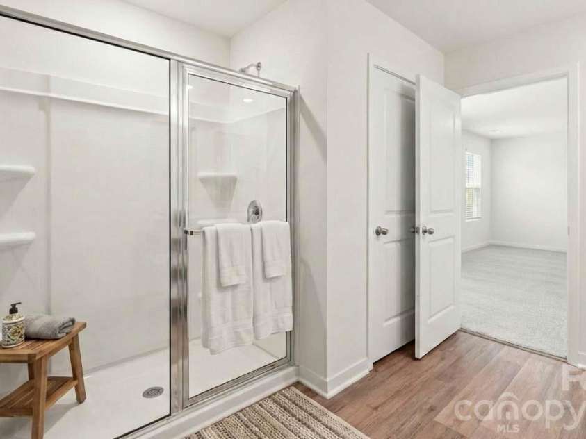 490 Dazzle Loop, Newton, NC 28658.  MLS# CAR4358358, YatesRealty ID 4410. 