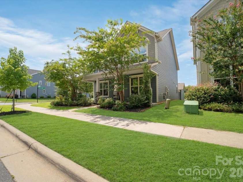 15505 Davidson East Drive, Davidson, NC 28036.  MLS# CAR4413352, YatesRealty ID 44100. 