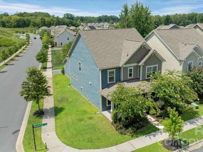 15505 Davidson East Drive, Davidson, NC 28036.  MLS# CAR4413352, YatesRealty ID 44100. 