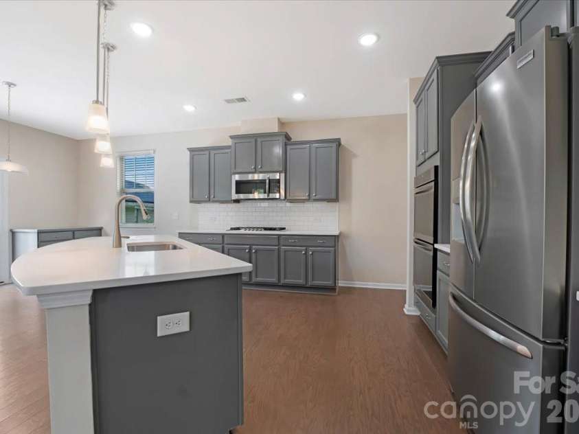 15505 Davidson East Drive, Davidson, NC 28036.  MLS# CAR4413352, YatesRealty ID 44100. 