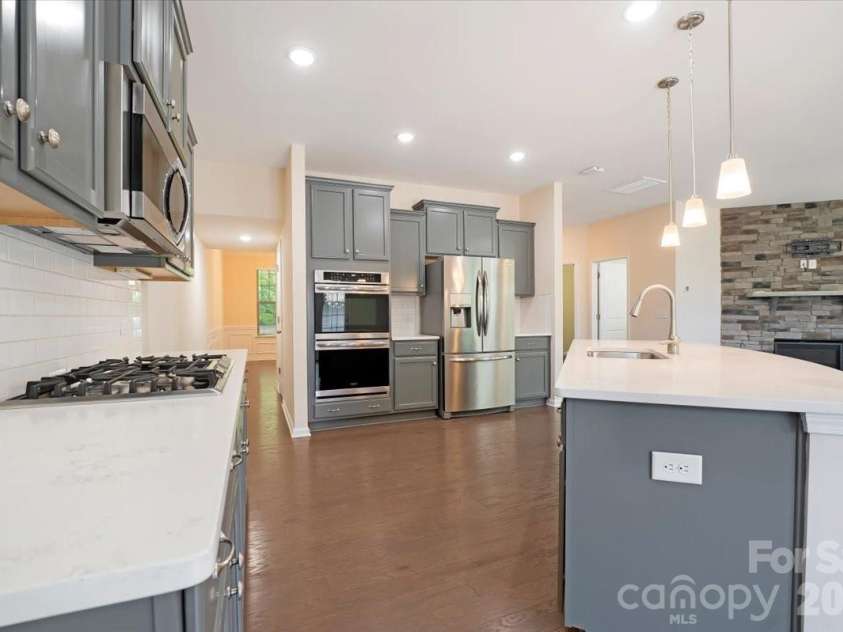 15505 Davidson East Drive, Davidson, NC 28036.  MLS# CAR4413352, YatesRealty ID 44100. 