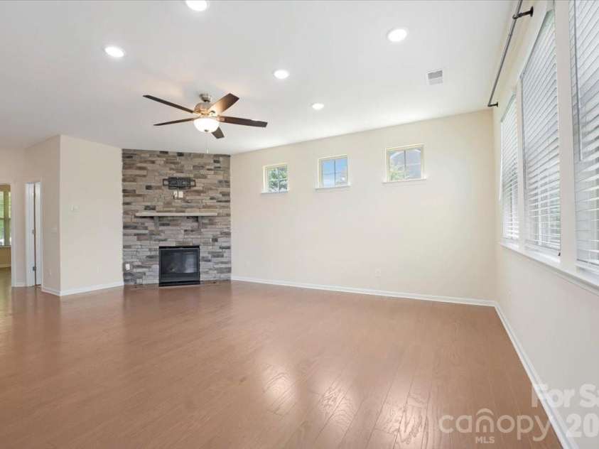 15505 Davidson East Drive, Davidson, NC 28036.  MLS# CAR4413352, YatesRealty ID 44100. 