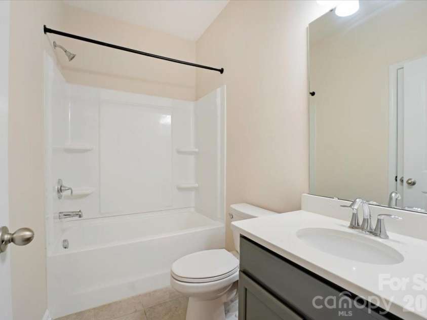 15505 Davidson East Drive, Davidson, NC 28036.  MLS# CAR4413352, YatesRealty ID 44100. 
