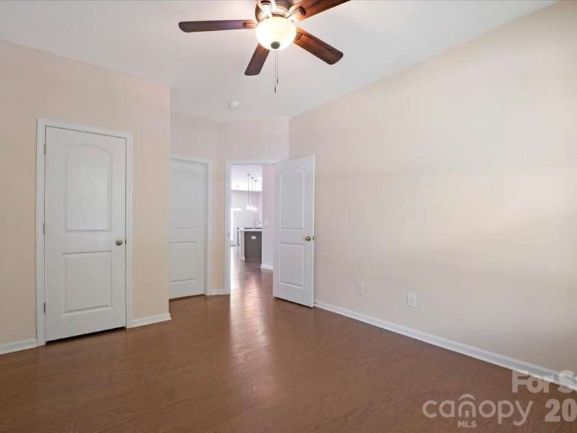 15505 Davidson East Drive, Davidson, NC 28036.  MLS# CAR4413352, YatesRealty ID 44100. 