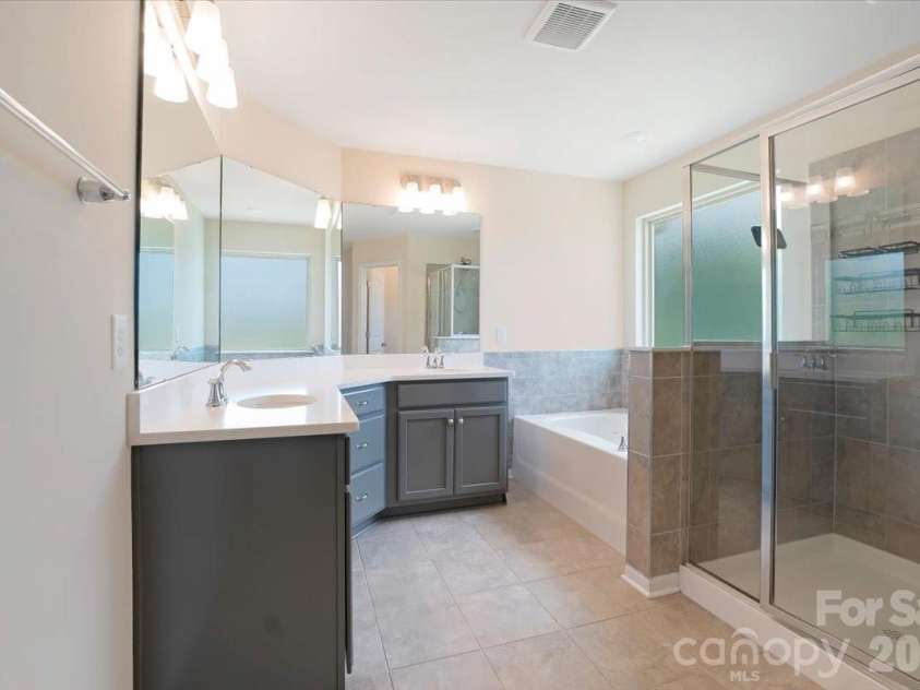 15505 Davidson East Drive, Davidson, NC 28036.  MLS# CAR4413352, YatesRealty ID 44100. 