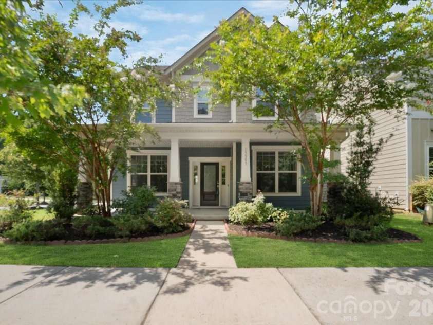15505 Davidson East Drive, Davidson, NC 28036.  MLS# CAR4413352, YatesRealty ID 44100. 