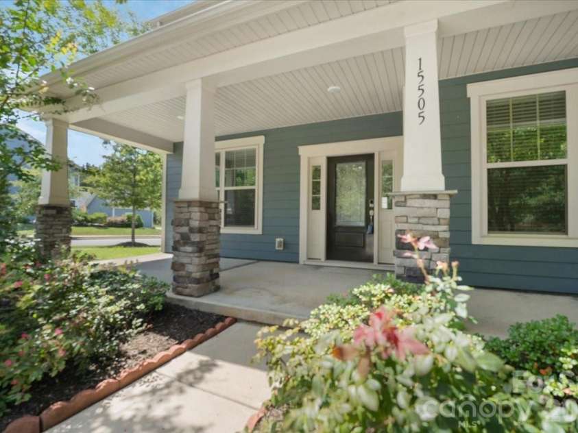 15505 Davidson East Drive, Davidson, NC 28036.  MLS# CAR4413352, YatesRealty ID 44100. 