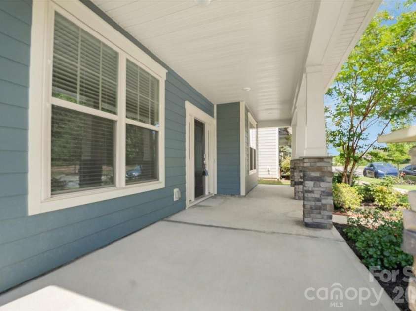 15505 Davidson East Drive, Davidson, NC 28036.  MLS# CAR4413352, YatesRealty ID 44100. 