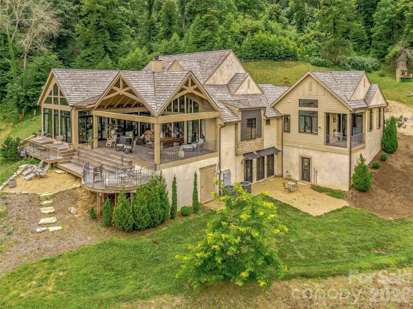 384 Doan Town Road, Burnsville, NC 28714.  MLS# CAR4414633, YatesRealty ID 44102. 