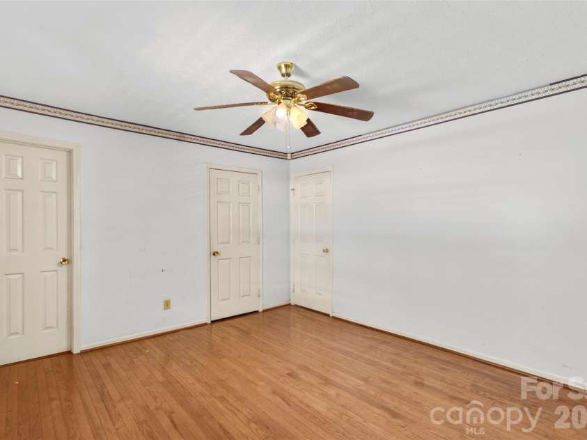 320 Amhurst Drive, Kings Mountain, NC 28086.  MLS# CAR4380797, YatesRealty ID 44103. 