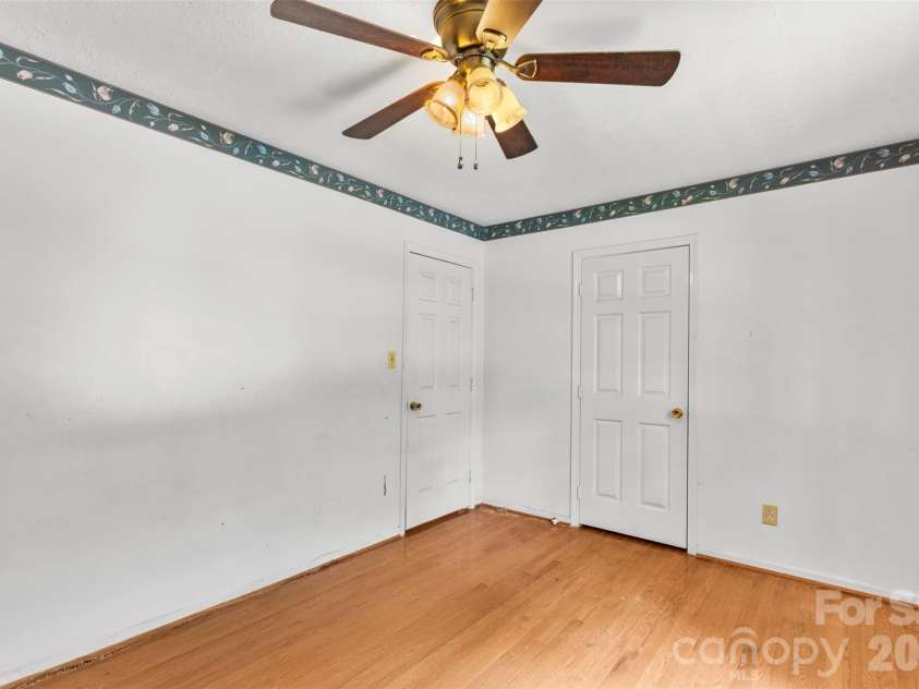 320 Amhurst Drive, Kings Mountain, NC 28086.  MLS# CAR4380797, YatesRealty ID 44103. 