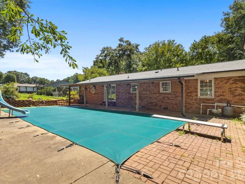 320 Amhurst Drive, Kings Mountain, NC 28086.  MLS# CAR4380797, YatesRealty ID 44103. 