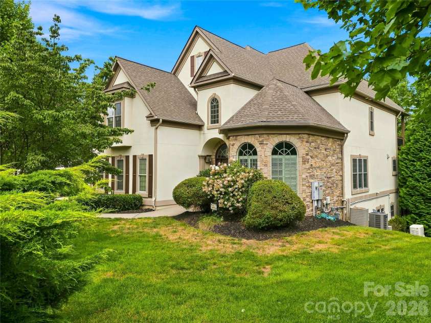 6 Sterling Run Drive, Fletcher, NC 28732.  MLS# CAR4414108, YatesRealty ID 44107. 