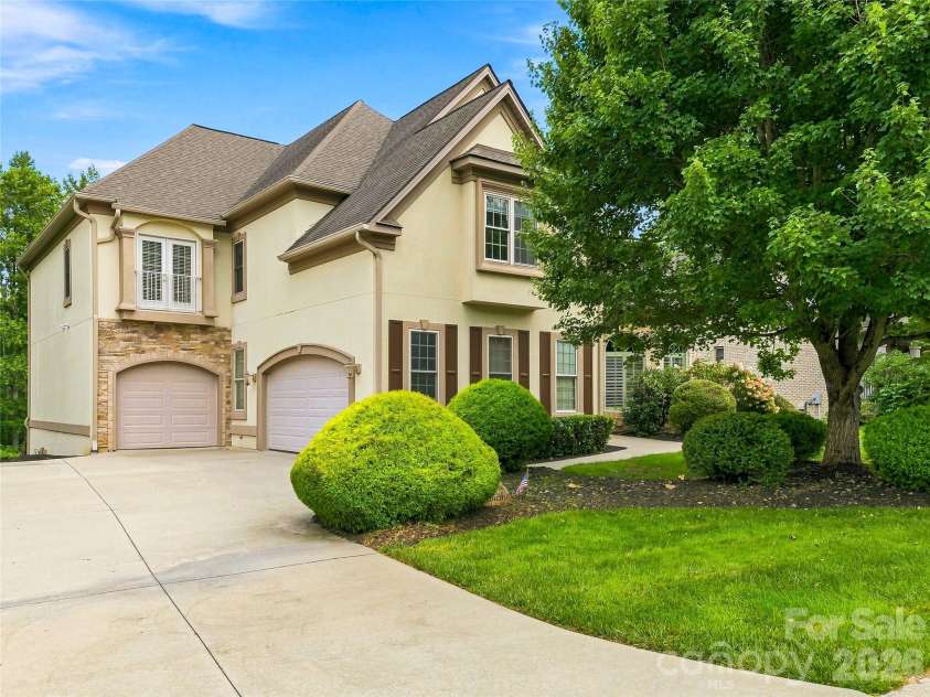 6 Sterling Run Drive, Fletcher, NC 28732.  MLS# CAR4414108, YatesRealty ID 44107. 