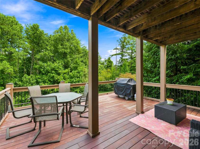 6 Sterling Run Drive, Fletcher, NC 28732.  MLS# CAR4414108, YatesRealty ID 44107. 