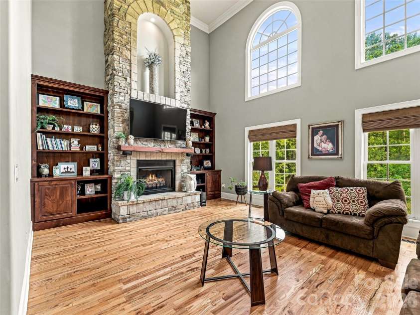 6 Sterling Run Drive, Fletcher, NC 28732.  MLS# CAR4414108, YatesRealty ID 44107. 