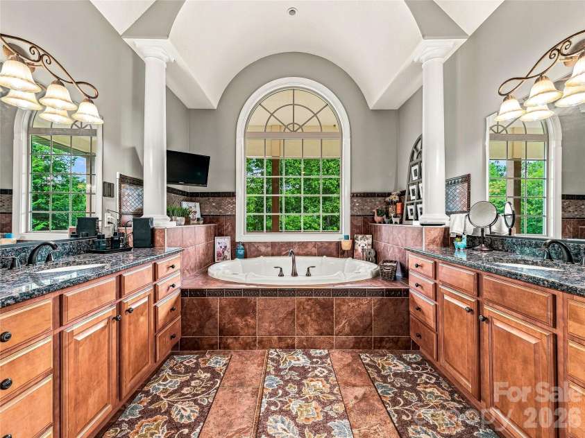 6 Sterling Run Drive, Fletcher, NC 28732.  MLS# CAR4414108, YatesRealty ID 44107. 