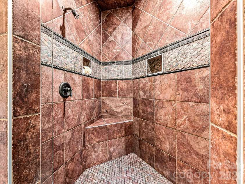 6 Sterling Run Drive, Fletcher, NC 28732.  MLS# CAR4414108, YatesRealty ID 44107. 