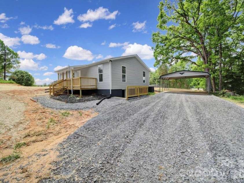 118 Henry Street, Lawndale, NC 28090.  MLS# CAR4386923, YatesRealty ID 44109. 