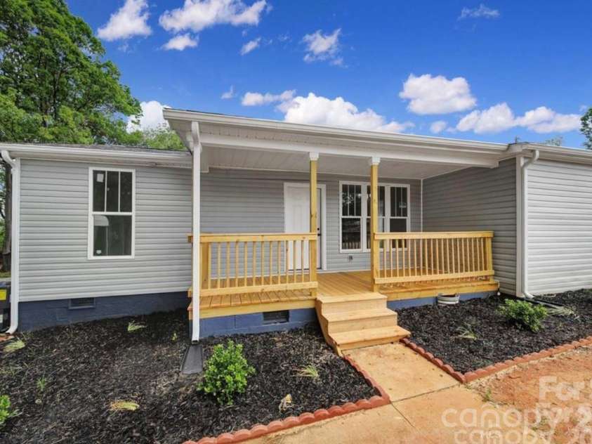 118 Henry Street, Lawndale, NC 28090.  MLS# CAR4386923, YatesRealty ID 44109. 