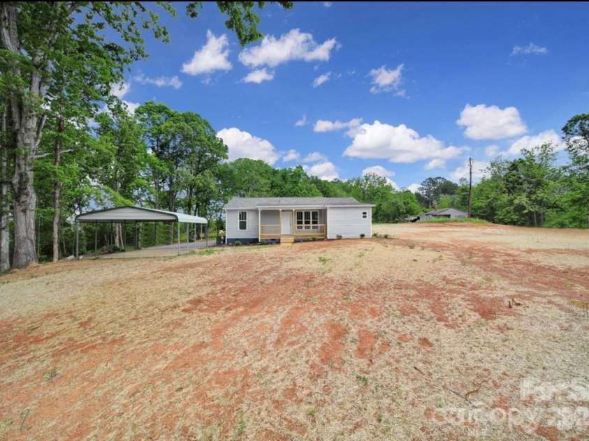 118 Henry Street, Lawndale, NC 28090.  MLS# CAR4386923, YatesRealty ID 44109. 