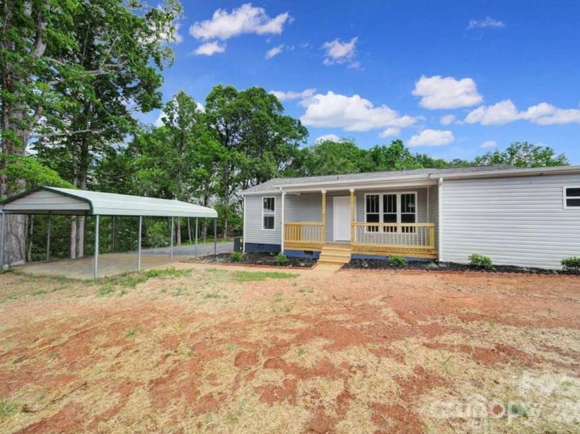 118 Henry Street, Lawndale, NC 28090.  MLS# CAR4386923, YatesRealty ID 44109. 