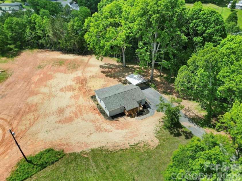 118 Henry Street, Lawndale, NC 28090.  MLS# CAR4386923, YatesRealty ID 44109. 