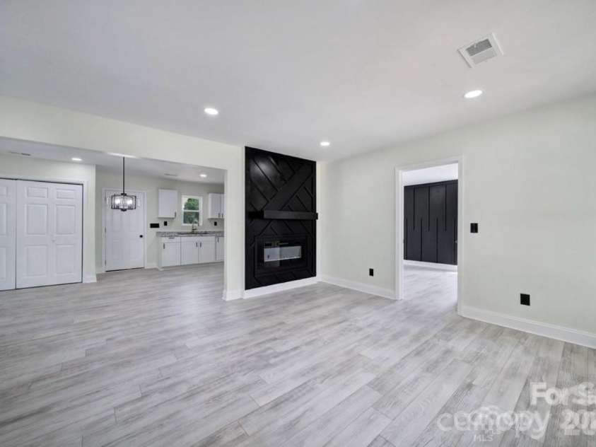 118 Henry Street, Lawndale, NC 28090.  MLS# CAR4386923, YatesRealty ID 44109. 