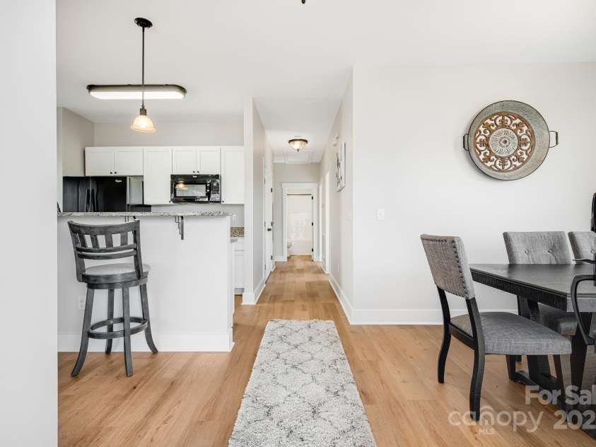 11 Byrdcliffe Lane, Asheville, NC 28805.  MLS# CAR4320731, YatesRealty ID 4411. Entrance of Home