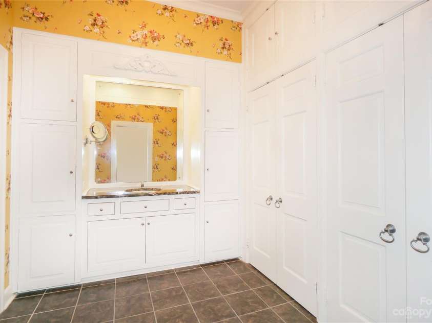620 9th Street, Albemarle, NC 28001.  MLS# CAR4040968, YatesRealty ID 4411. Dressing Room