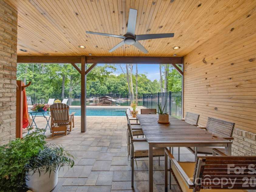 20334 Bethelwood Lane, Cornelius, NC 28031.  MLS# CAR4409057, YatesRealty ID 44110. 