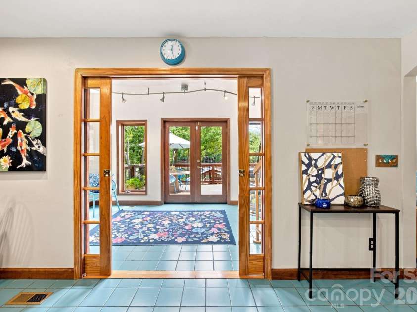 20334 Bethelwood Lane, Cornelius, NC 28031.  MLS# CAR4409057, YatesRealty ID 44110. 