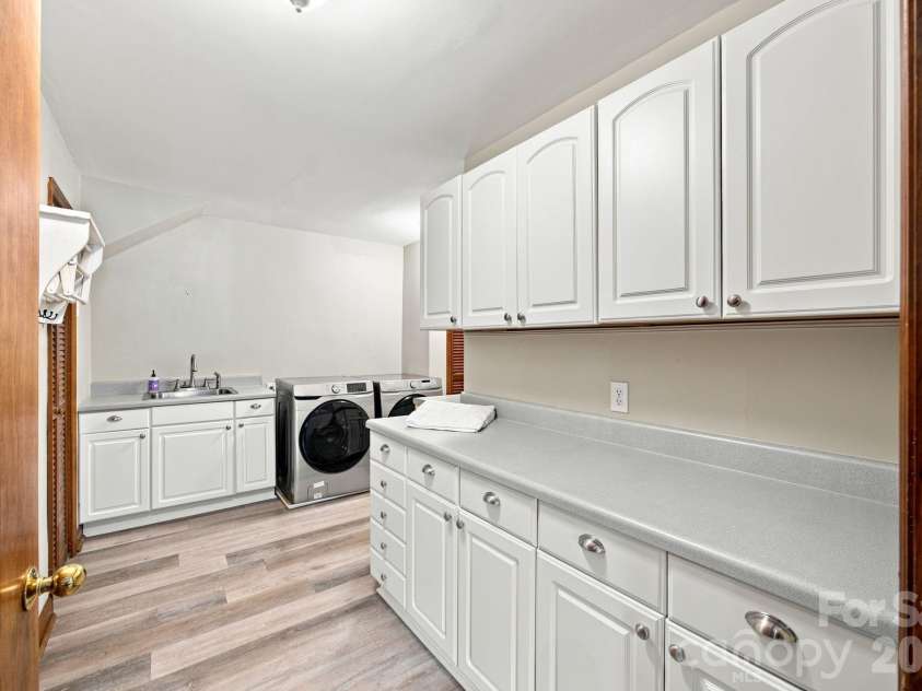 20334 Bethelwood Lane, Cornelius, NC 28031.  MLS# CAR4409057, YatesRealty ID 44110. 